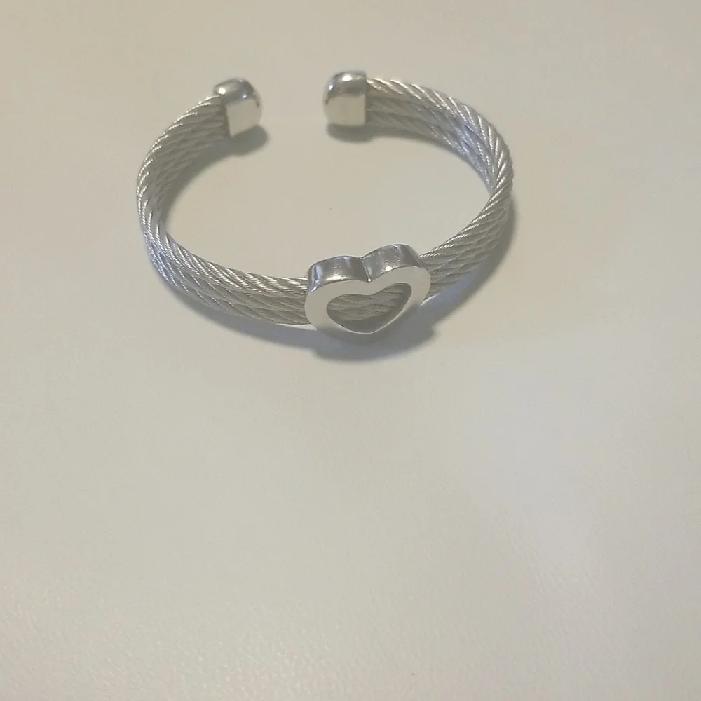 Women's Edforce Stainless Steel Rope Cuff Bracelet with Heart; Silver; O/S - Picture 6 of 8